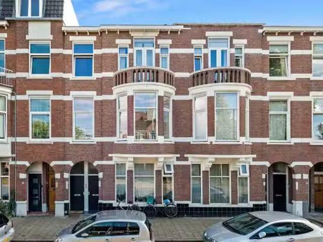 Appartement te koop in Bezuidenhout, Zuid Holland