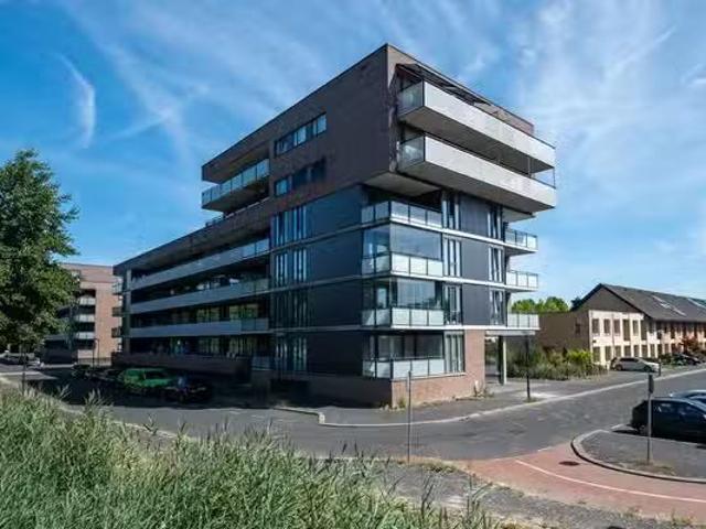 Landhuis te koop in Amsterdam, E-buurt
