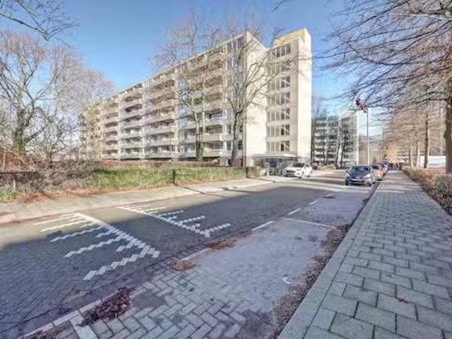Appartement te koop in Het Lage Land, Rotterdam