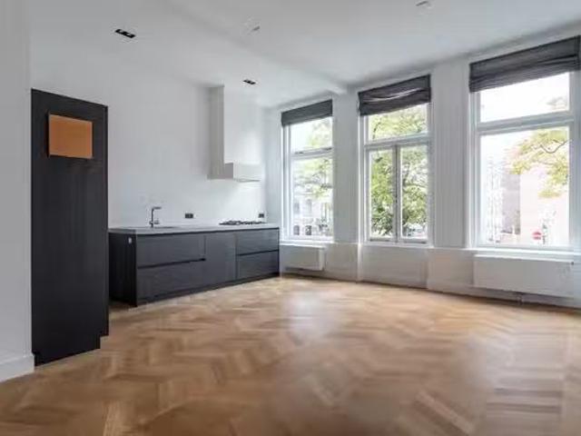 Appartement te koop in Valkenboskwartier, Zuid Holland