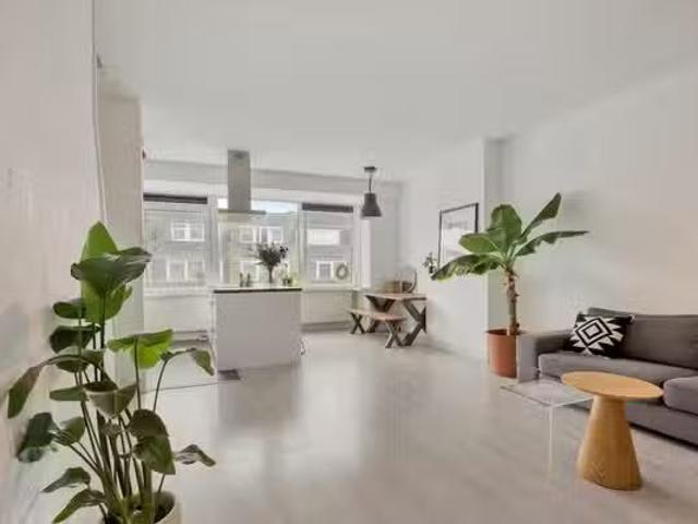 Appartement te koop in Oud-Mathenesse, Rotterdam