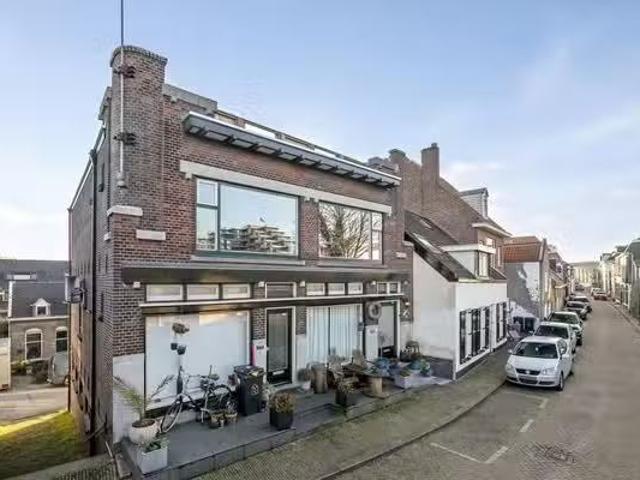 Appartement te koop in IJsselmonde, Rotterdam