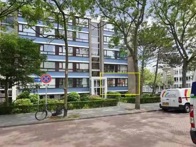 Woning te koop in Den Haag, Kraayenstein