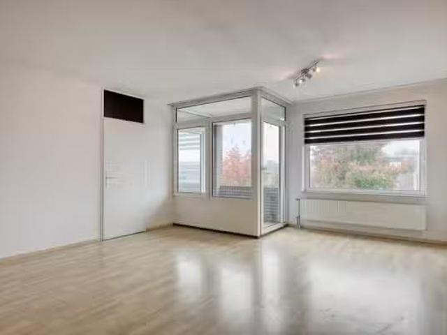 Appartement te koop in Stratum, Acht