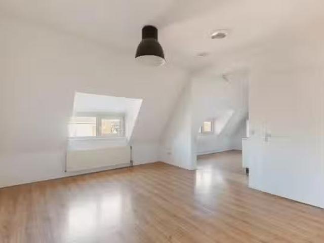 Appartement te koop in Charlois, Rotterdam