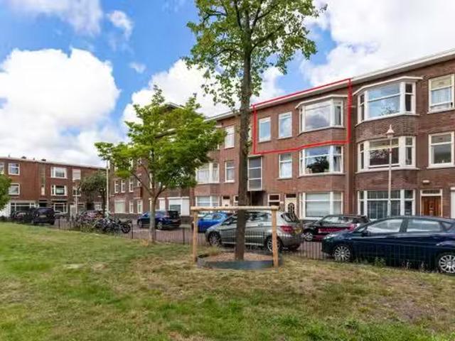 Appartement te koop in Laak, Zuid Holland
