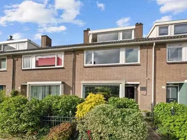 Appartement te koop in Wateringse Veld, Zuid Holland