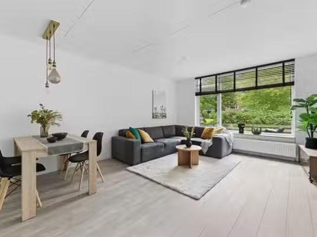 Appartement te koop in Hillegersberg-Schiebroek, Rotterdam