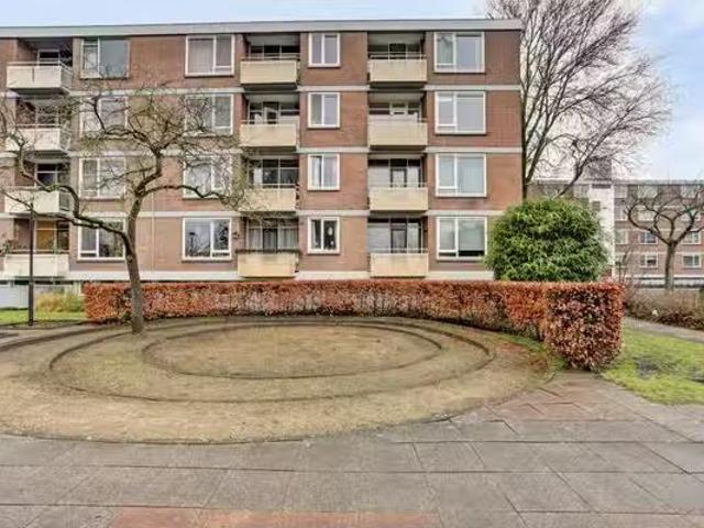Appartement te koop in Het Lage Land, Rotterdam