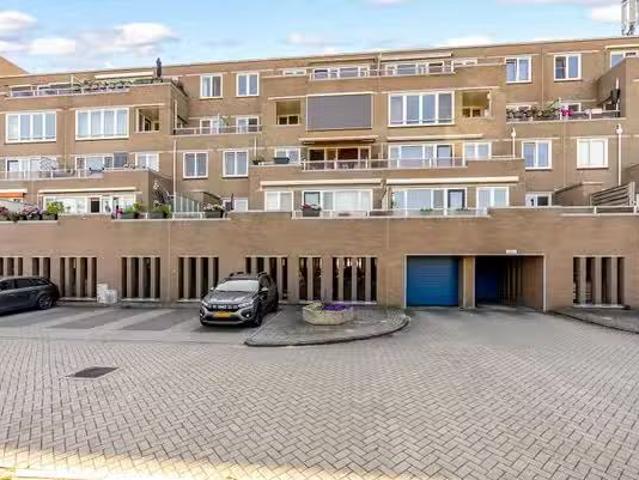 Appartement te koop in Stedenwijk, Almere-haven