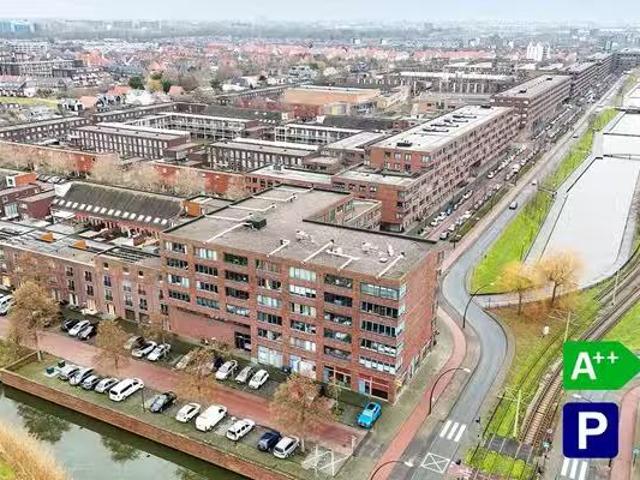 Appartement te koop in Wateringse Veld, Zuid Holland