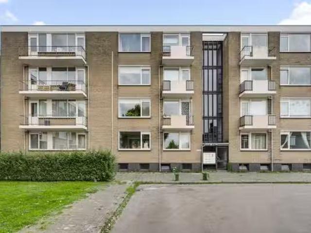 Appartement te koop in Wyckerpoort, Limburg
