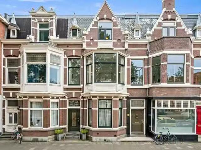 Appartement te koop in Zeeheldenkwartier, Zuid Holland