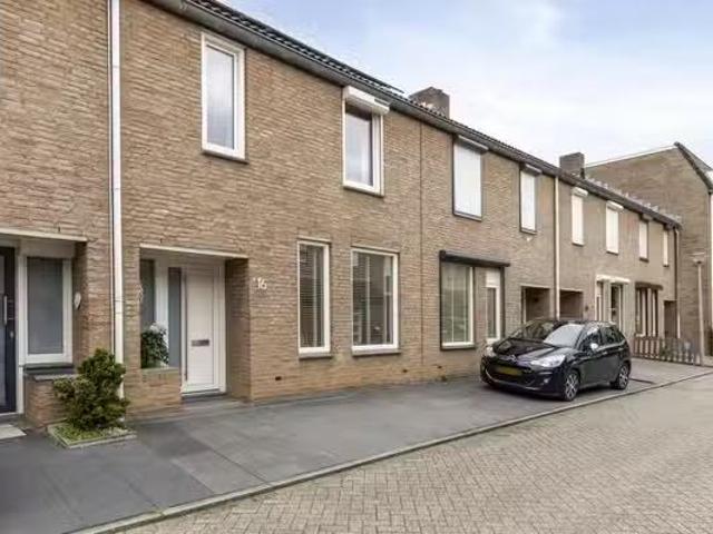 Landhuis te koop in Maastricht, Kommelkwartier