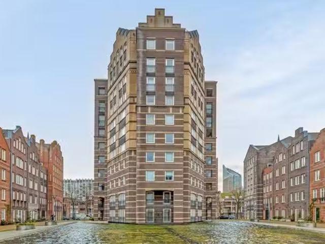 Appartement te koop in Rivierenbuurt, Zuid Holland