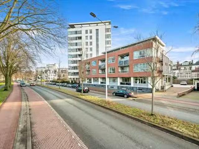 Appartement te koop in Bomenbuurt, Zuid Holland