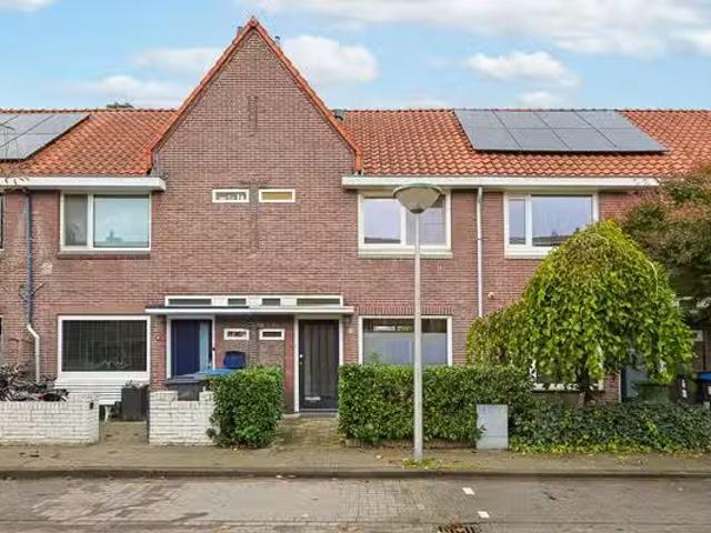 Appartement te koop in Stratum, Acht