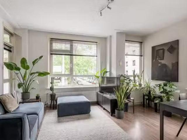 Appartement te koop in Het Lage Land, Rotterdam
