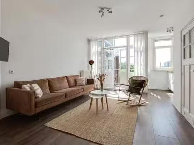 Appartement te koop in 's-Gravenland, Rotterdam