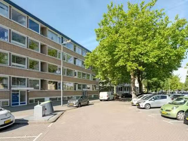 Appartement te koop in IJsselmonde, Rotterdam