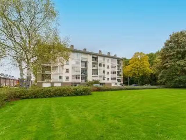 Appartement te koop in Hillegersberg-Schiebroek, Rotterdam