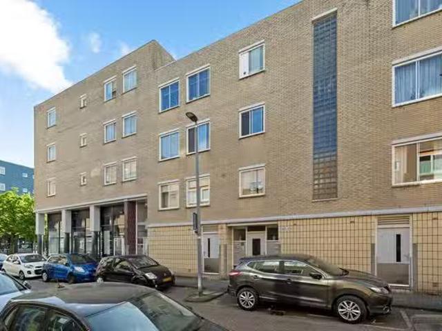 Appartement te koop in Rubroek, Rotterdam