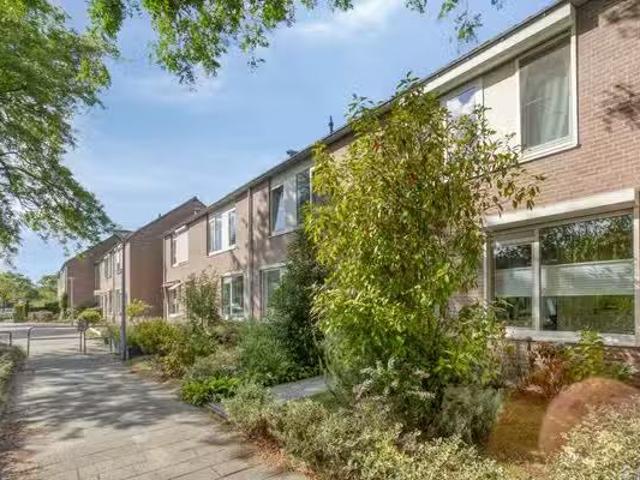 Appartement te koop in Stratum, Noord Brabant