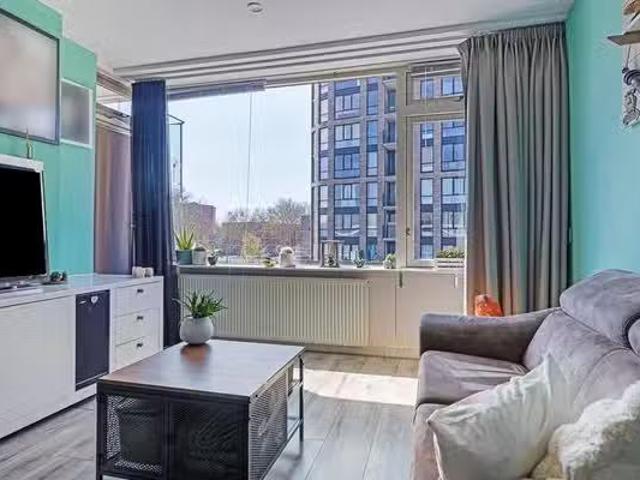 Appartement te koop in Charlois, Rotterdam