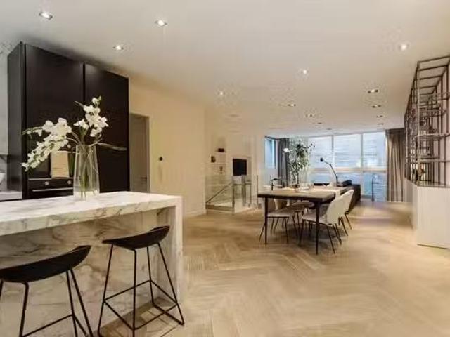 Appartement te koop in Centrum, Amsterdam