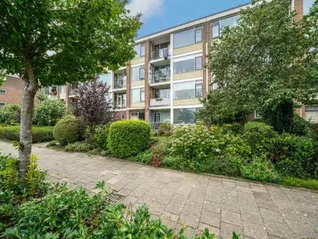 Appartement te koop in IJsselmonde, Rotterdam