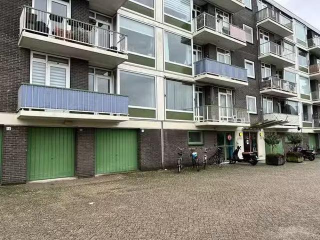 Appartement te koop in Fortuinwijk, Zuid Holland