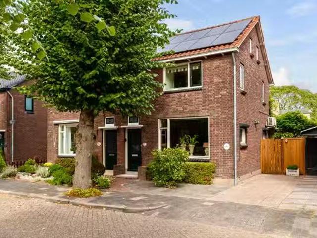 Appartement te koop in 's-Gravenland, Rotterdam