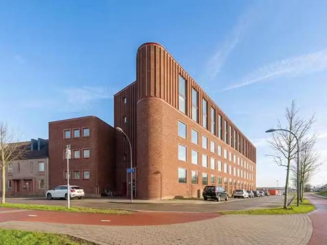 Appartement te koop in Wyckerpoort, Limburg