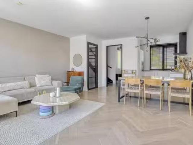 Appartement te koop in IJsselmonde, Rotterdam
