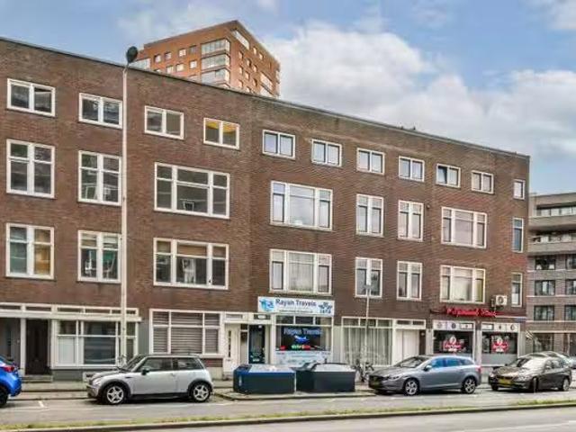 Appartement te koop in Bloemhof, Rotterdam