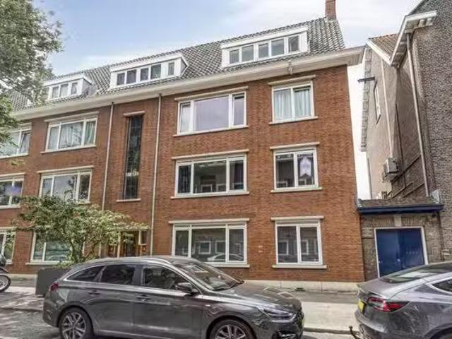 Landhuis te koop in Rotterdam, Carnisse