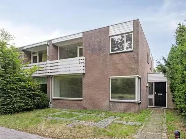 Landhuis te koop in Eindhoven, Sintenbuurt