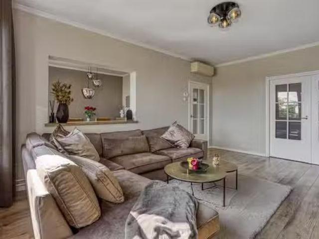 Landhuis te koop in Eindhoven, Schoot