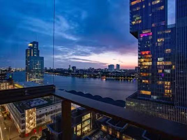 Appartement te koop in Kop van Zuid-Entrepot, Rotterdam