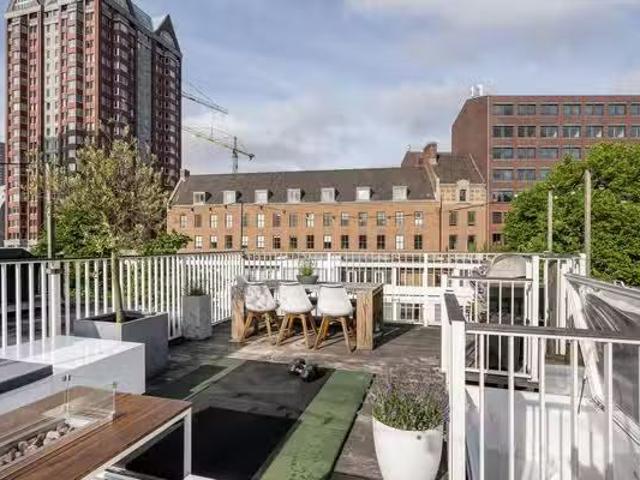Appartement te koop in Kop van Zuid-Entrepot, Rotterdam