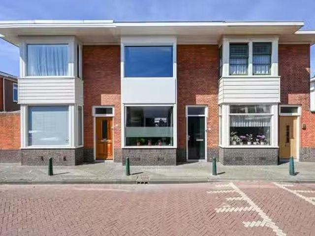 Appartement te koop in Loosduinen, Zuid Holland