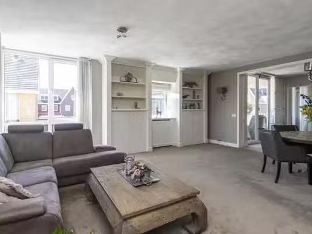 Appartement te koop in Wateringse Veld, Zuid Holland