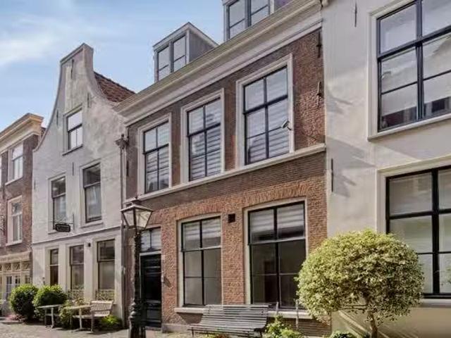 Woning te koop in De Kooi, Leiden