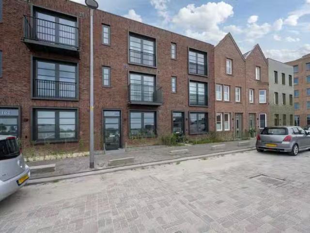 Appartement te koop in Europakwartier, Almere-haven