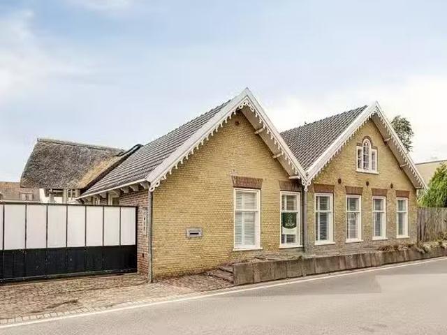 Appartement te koop in Kop van Zuid, Rotterdam
