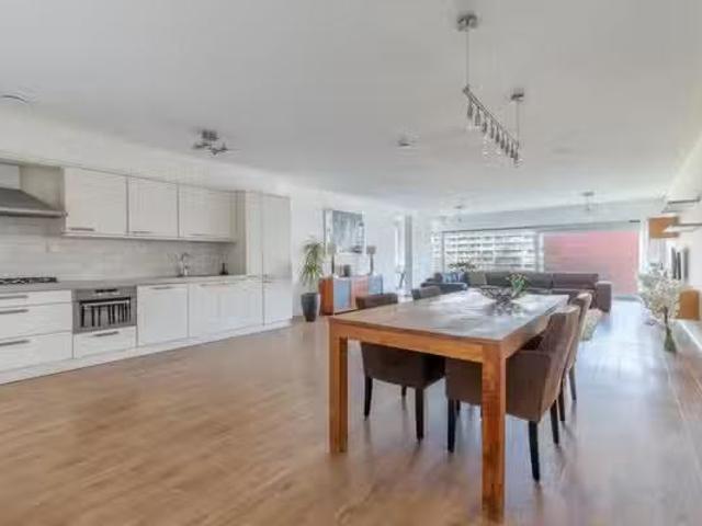 Appartement te koop in Sloten, Amsterdam