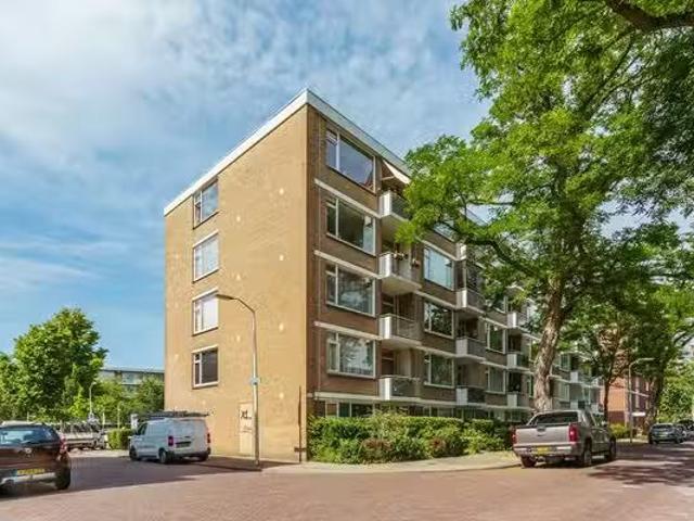 Appartement te koop in Loosduinen, Zuid Holland