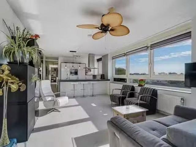 Appartement te koop in Vrederust, Zuid Holland