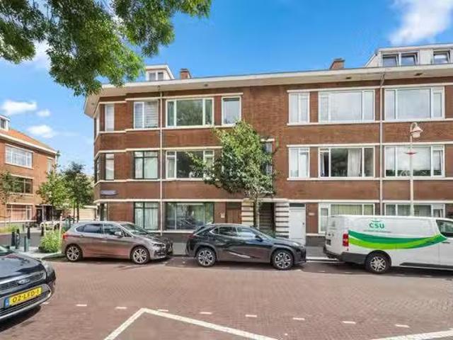 Appartement te koop in Lorentzplein, Laak