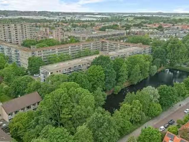 Appartement te koop in Merenwijk, Zuid Holland